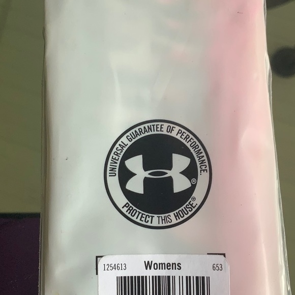 NEW WITH TAGS UNDER ARMOUR HEADBANDS, 4 PACK - Picture 5 of 5